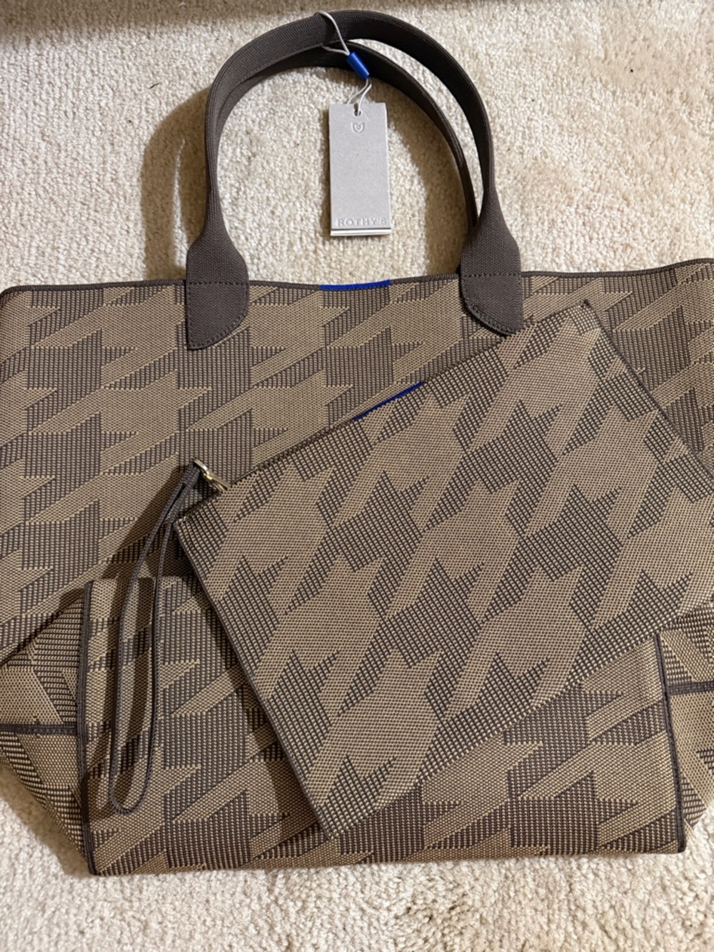 NWT Rothy’s Tote Dark Camel Houndstooth with matching pouch (no tags)
